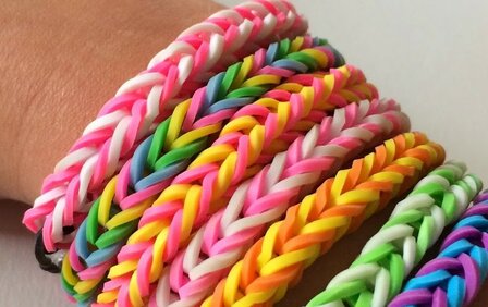 Rainbow Loom Pink Opaque 600 stuks